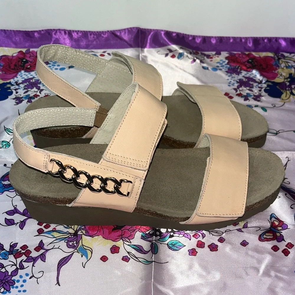 Naot Women's Eliana Sandals - Pale Blush Size 39 -8 US Like New - Picture 3 of 9